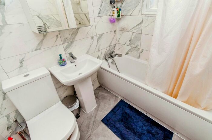 3 Bedroom Terraced House For Sale In Vimy Road, Wednesbury, West Midlands, WS10