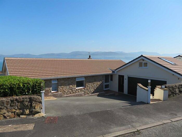 3 Bedroom Detached Bungalow For Sale In Cae Mair, Beaumaris, LL58
