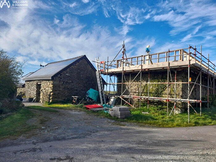 3 Bedroom Detached House For Sale In Pentrefelin, Amlwch, Anglesey, LL68