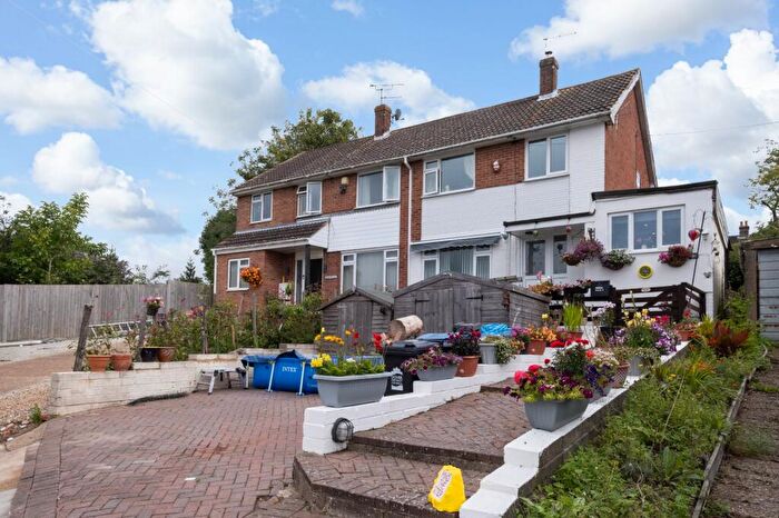 3 Bedroom Semi-Detached House For Sale In Chapel Hill, Eythorne, Dover, Kent, CT15