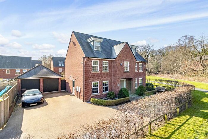 5 Bedroom Detached House For Sale In Woodsley Drive, Adel, Leeds, LS16