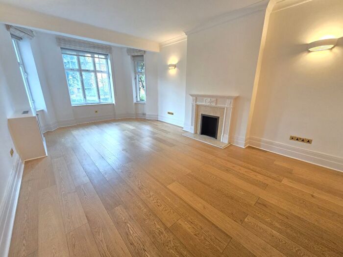 3 Bedroom Flat To Rent In Maida Vale, London, W9
