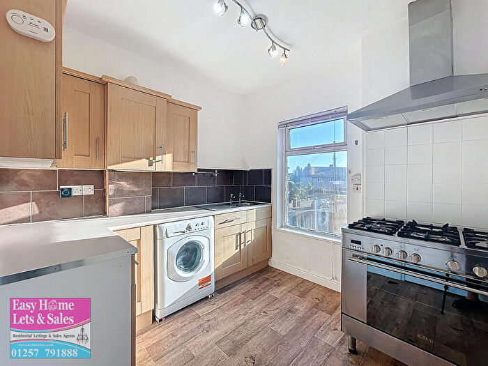 2 Bedroom Flat To Rent In Spendmore Lane, Coppull, PR7