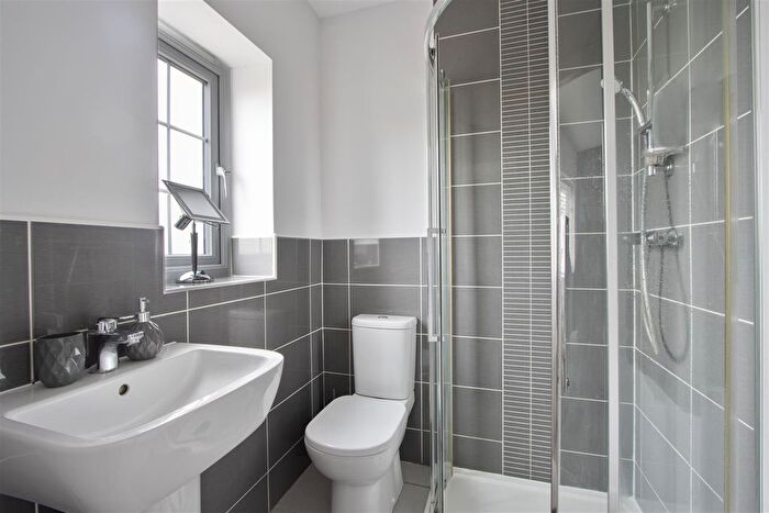 4 Bedroom Detached House For Sale In Staley Drive, Glapwell, Chesterfield, S44