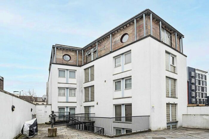 2 Bedroom Flat To Rent In Grasmere Road, Plaistow, London, E13