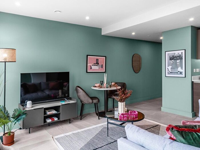 1 Bedroom Apartment To Rent In Broad Street, Birmingham, B15