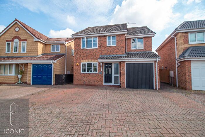4 Bedroom Detached House For Sale In Kingswood Avenue, Taverham, Norwich, NR8