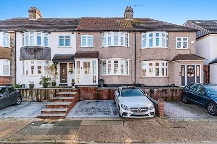 3 Bedroom Terraced House For Sale In Seymer Road, Romford, RM1