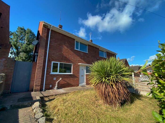 3 Bedroom House To Rent In Dryden Crescent, Stafford, ST17