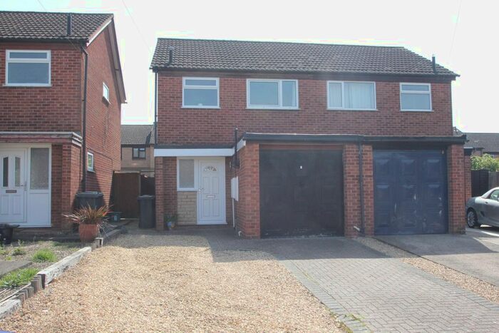 3 Bedroom Property To Rent In Furzecroft, Hardwicke, Gloucester, GL2