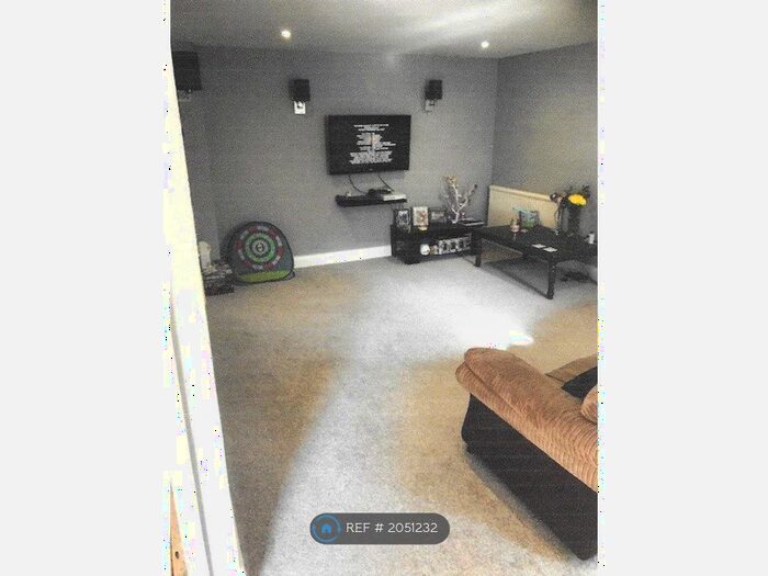 2 Bedroom Semi-Detached House To Rent In Newport Road, Freshwater, PO40