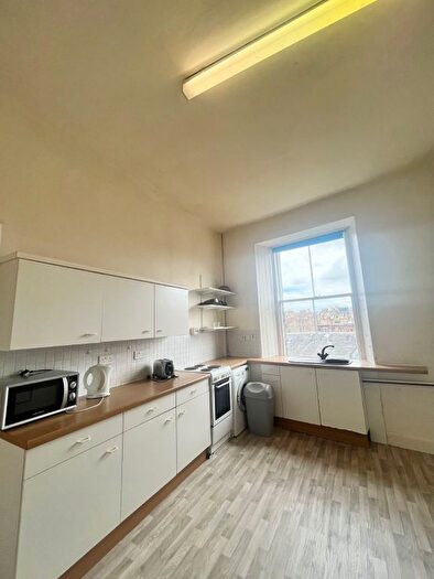3 Bedroom Flat To Rent In () Eyre Crescent, Edinburgh, EH3