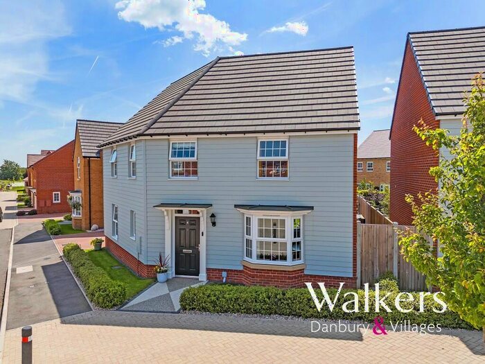 4 Bedroom Detached House For Sale In Blackwater Road, North Fambridge, CM3