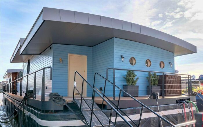 2 Bedroom Houseboat To Rent In Cheyne Pier, Cheyne Walk, London, SW10