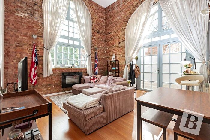 2 Bedroom Flat For Sale In Kidman Close, Romford, RM2