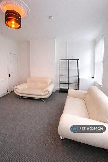 2 Bedroom Flat To Rent In County Road, Liverpool, L4