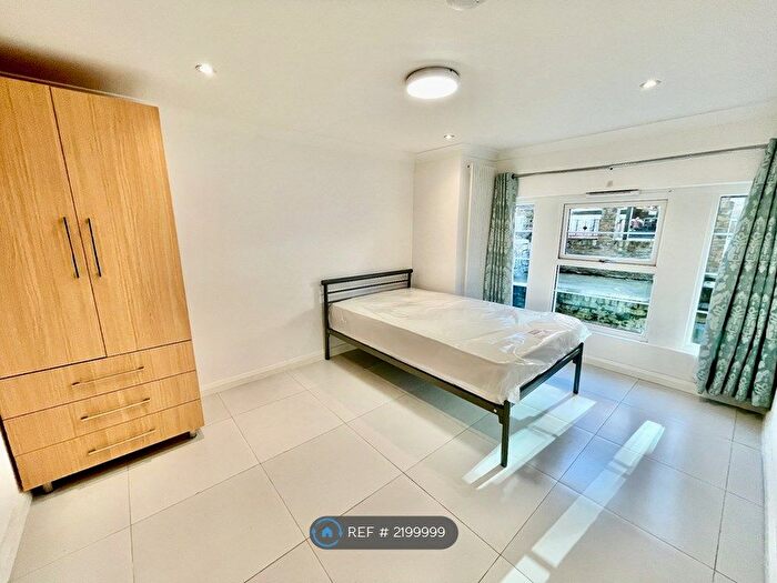 4 Bedroom Flat To Rent In Argyle Road, London, W13