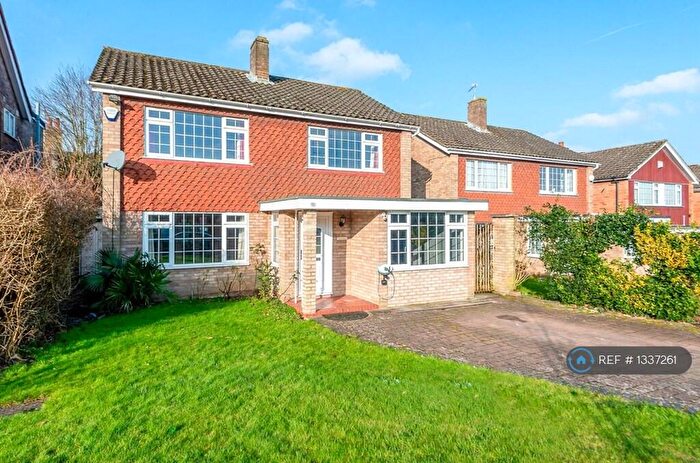 4 Bedroom Detached House To Rent In Phoenix Drive, Keston, BR2