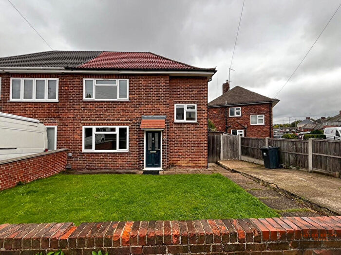 4 Bedroom Semi-Detached House For Sale In Berle Avenue, Heanor, DE75