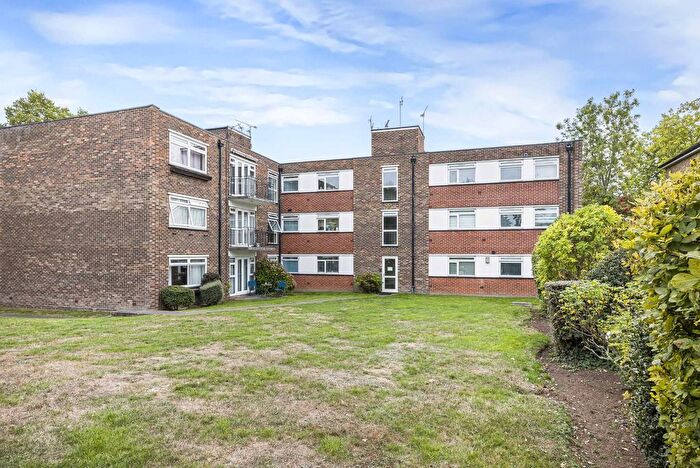 2 Bedroom Flat For Sale In Westmoreland Road, Bromley, BR2