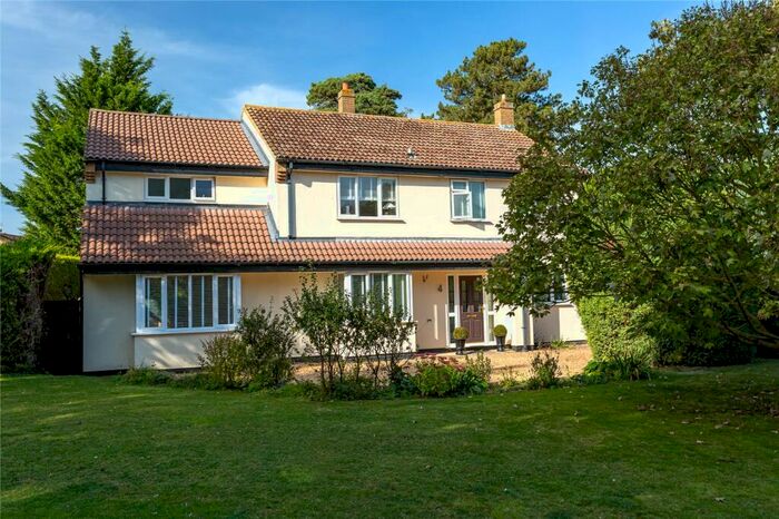 5 Bedroom House For Sale In Woodlands Close, Cople, Bedford, Bedfordshire, MK44