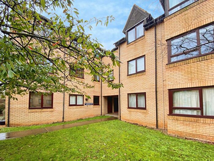 2 Bedroom Flat To Rent In St. Stephens Place, Cambridge, CB3