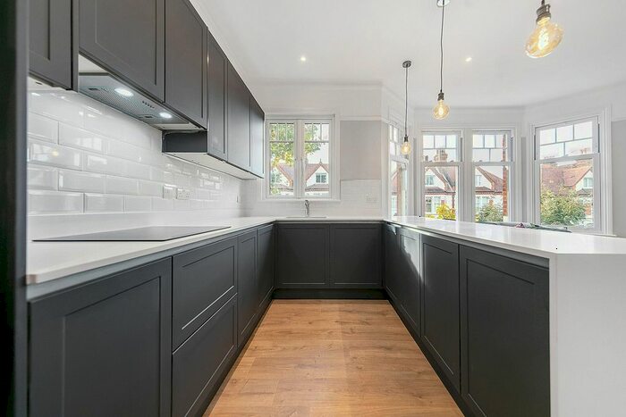 2 Bedroom Flat To Rent In Enmore Road, London, SW15