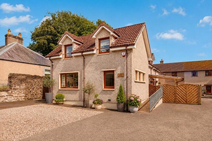 4 Bedroom Detached House For Sale In Main Street, Newmills, Fife, KY12