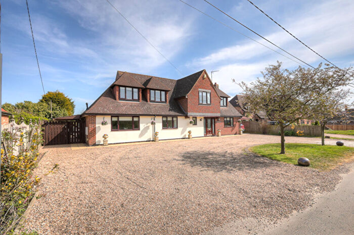 5 Bedroom Detached House For Sale In Clapton Hall Lane, Dunmow, Essex, CM6