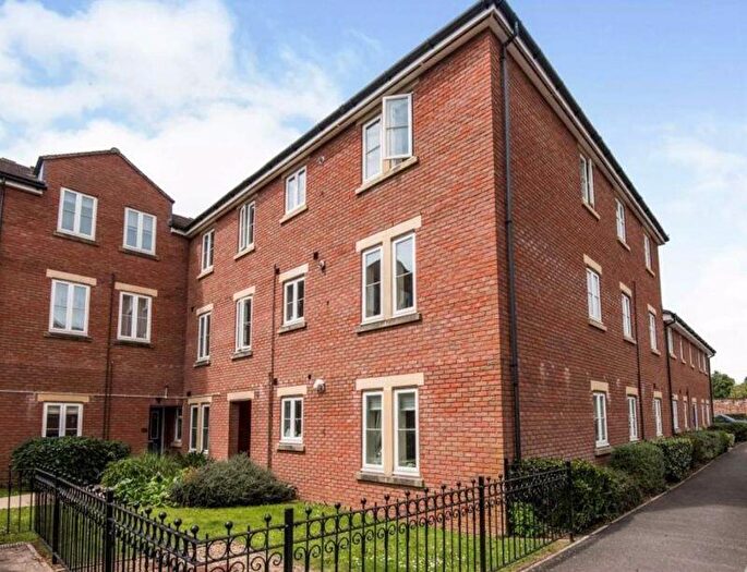 2 Bedroom Flat For Sale In Gras Lawn, Exeter, EX2