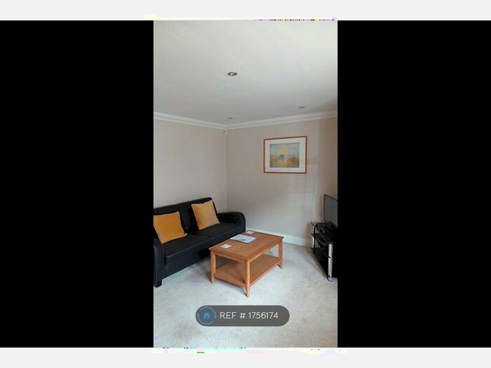 2 Bedroom Flat To Rent In The Old Coalyard, Egham, Surrey, TW20