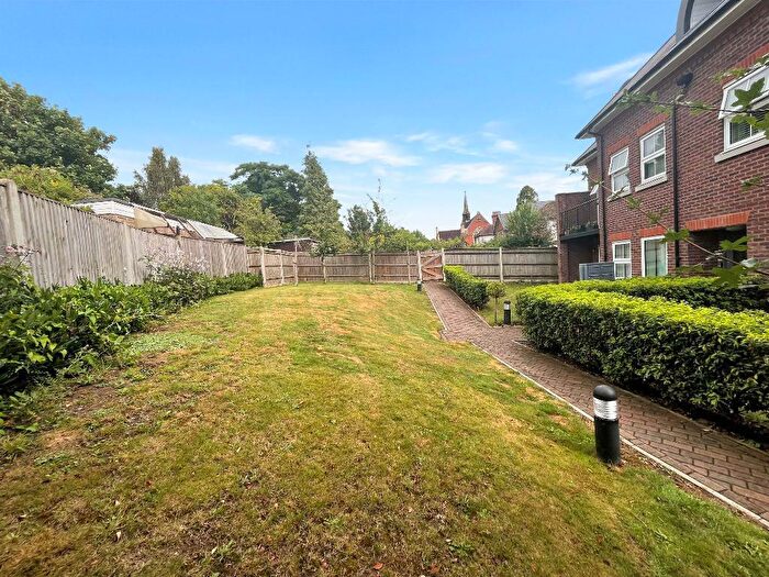 1 Bedroom Flat For Sale In Campden Road, South Croydon, CR2