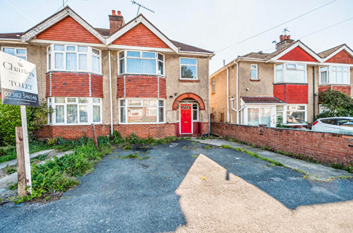 3 Bedroom Semi-Detached House To Rent In Pansy Road, Southampton, Hampshire, SO16