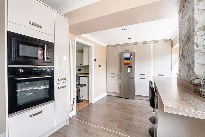 5 Bedroom Semi-Detached House For Sale In Grayshon Drive, Acomb, York, YO26