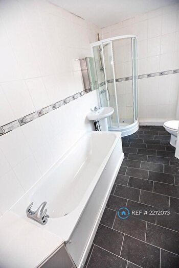 5 Bedroom Terraced House To Rent In Calton Avenue, Liverpool, L18