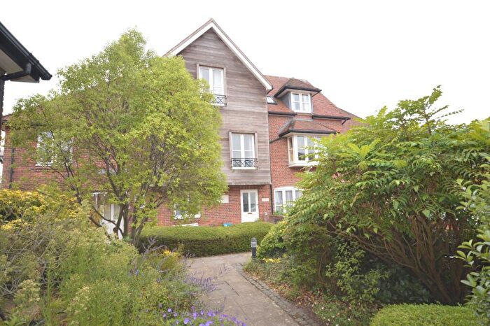 2 Bedroom Maisonette To Rent In Amber Court, Belmore Lane, Lymington, Hampshire, SO41