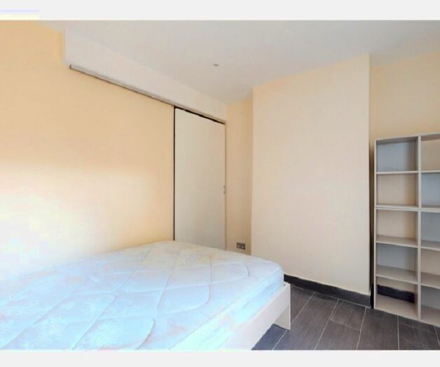 3 Bedroom Property To Rent In Putney Bridge Road, London, SW18