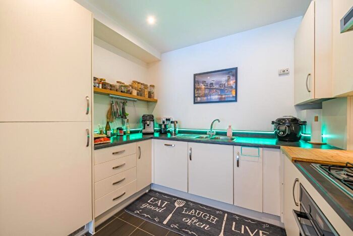 1 Bedroom Apartment For Sale In Bazalgette House, Arbuthnot Road, Morden, Surrey, SM4