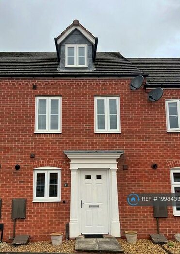 3 Bedroom Terraced House To Rent In Blithfield Way, Stoke-On-Trent, ST6