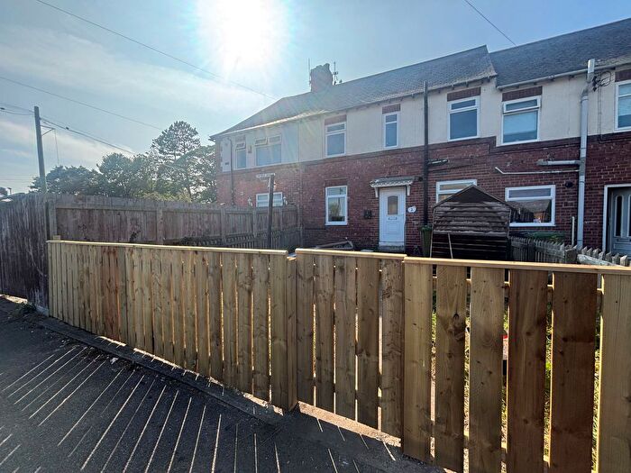 2 Bedroom Property To Rent In Firtree Avenue, Washington, NE38