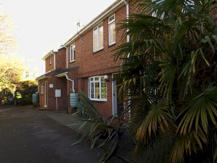 1 Bedroom Flat To Rent In Viables, Basingstoke, RG22