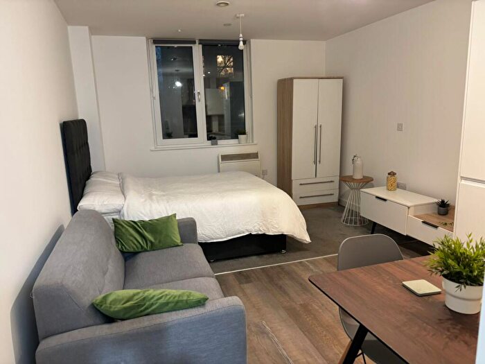 1 Bedroom Flat To Rent In Kinetic, - Talbot Road, Old Trafford, Manchester, M16