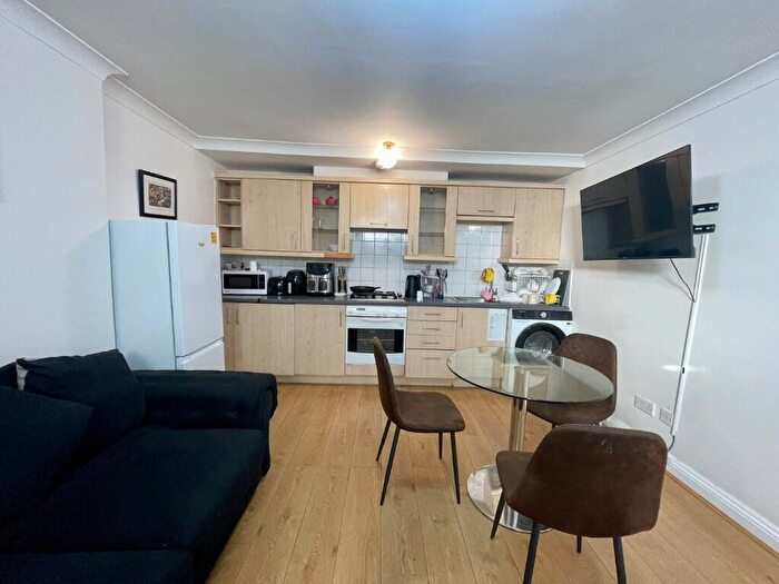 2 Bedroom Flat To Rent In Melcombe Street, London, , [Ref: Bp], NW1