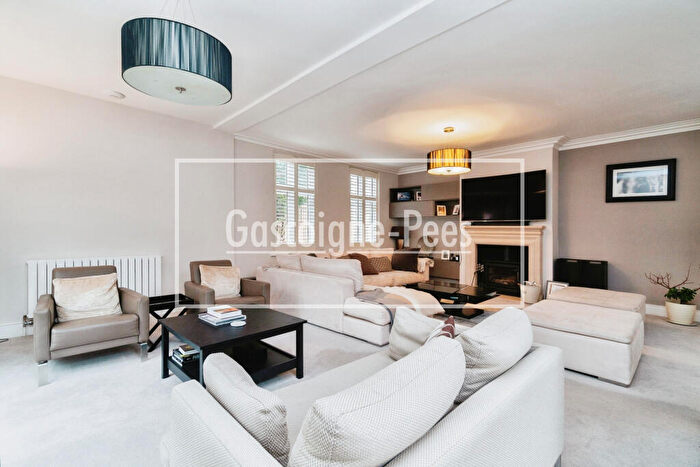 4 Bedroom House To Rent In Banstead, SM7