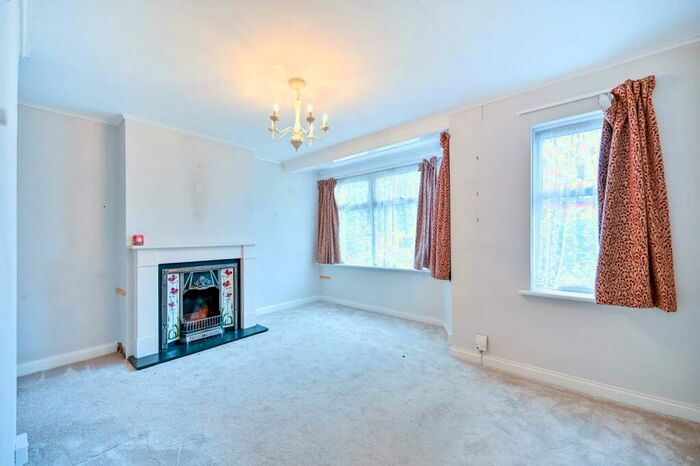 3 Bedroom End Of Terrace House To Rent In Haslemere Avenue, Mitcham, CR4