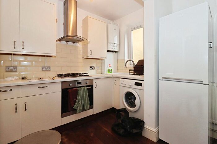 2 Bedroom Flat For Sale In Gloucester Street, Eastville, Bristol, BS5