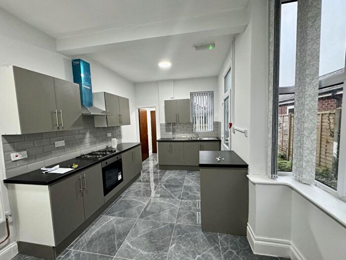 5 Bedroom House To Rent In Alcester Road South, Kings Heath, B14