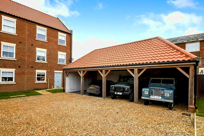 4 Bedroom Semi-Detached House For Sale In Railway Sidings Yard, Snettisham, King's Lynn, PE31