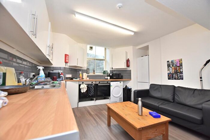 6 Bedroom Terraced House To Rent In Great George Street, Lower Maisonette, Clifton, BS1