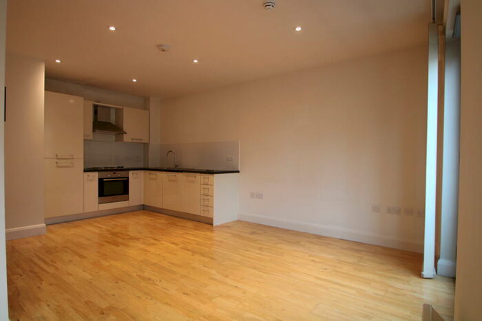 1 Bedroom Flat To Rent In Zero Deposit Option Available. Surrey Street, Croydon, CR0
